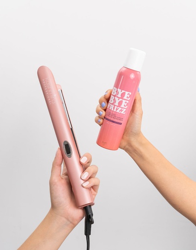 [KIT032] Plancha Pro Titanio Negra Kashmira Digital
Bye Bye Frizz